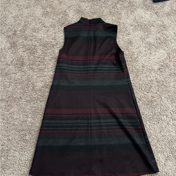 🎁 AB Studio Black and Burgundy Striped Dress - Picture 3 of 3
